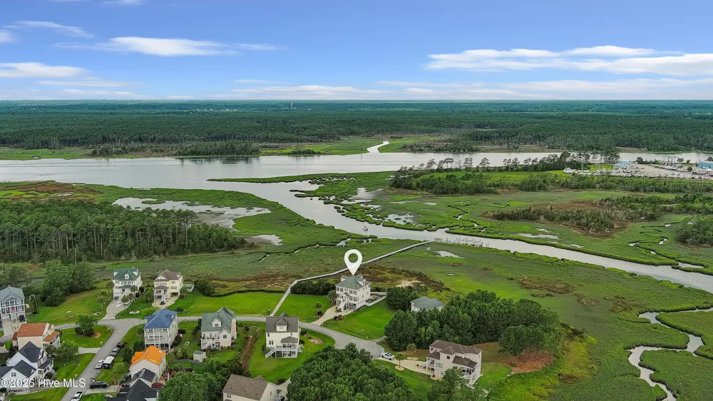 524 Shipmast Court #& Slip #4 Beaufort, NC 28516