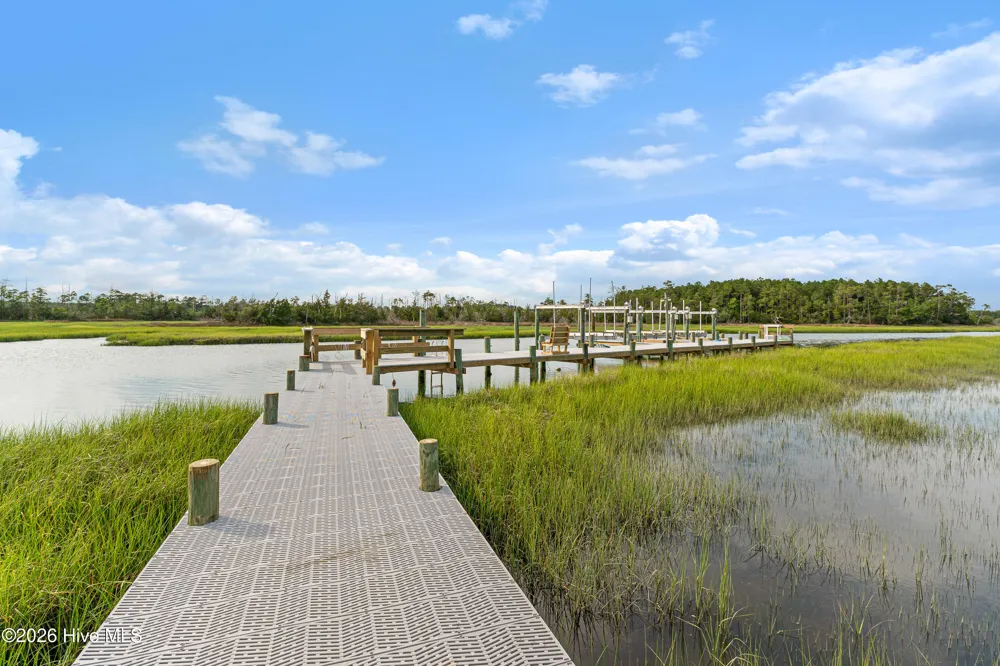 524 Shipmast Court #& Slip #4 Beaufort, NC 28516