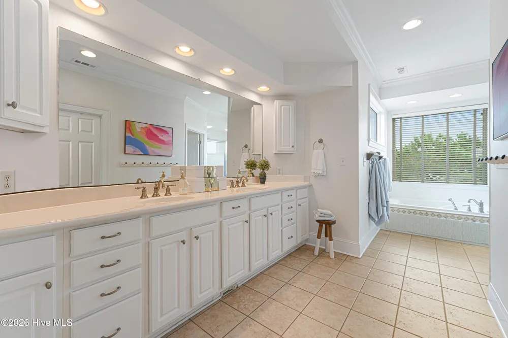 524 Shipmast Court #& Slip #4 Beaufort, NC 28516