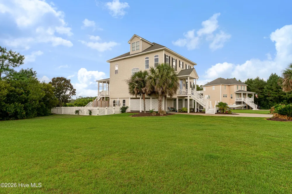 524 Shipmast Court #& Slip #4 Beaufort, NC 28516