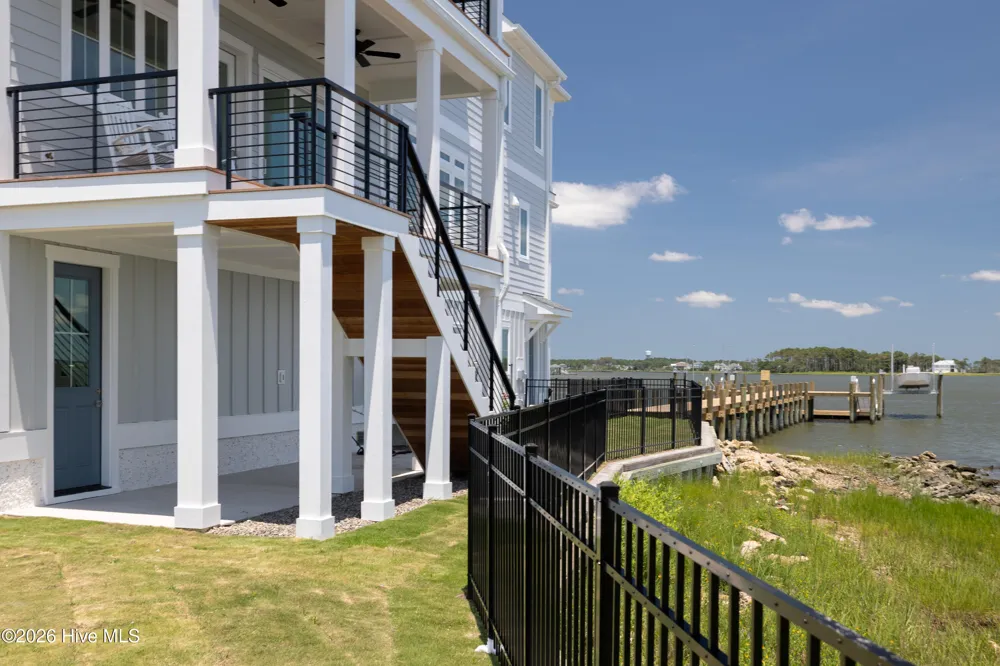 514 11th Street #B Morehead City, NC 28557
