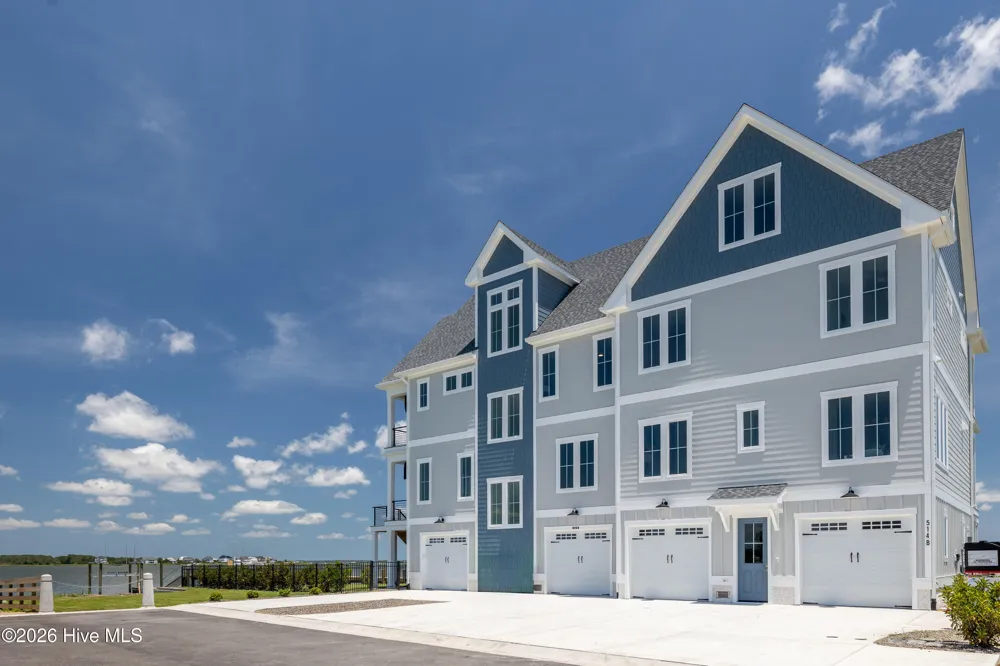 514 11th Street #B Morehead City, NC 28557