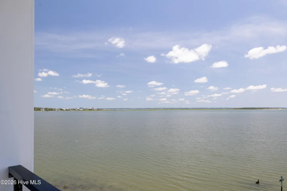 514 11th Street #B Morehead City, NC 28557