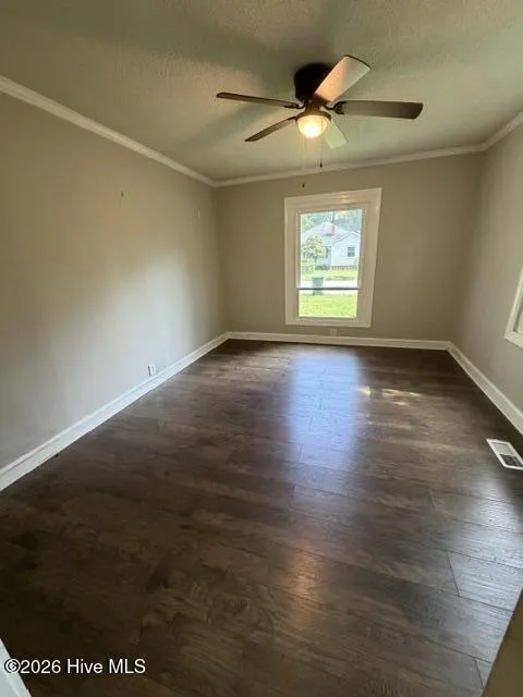 412 Midland Way Laurinburg, NC 28352