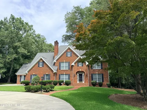 105 Falkirk Lane