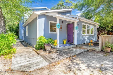 109 NE 30th Street