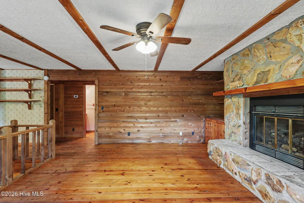 3477 Salem Road Mineral Bluff, GA 30559