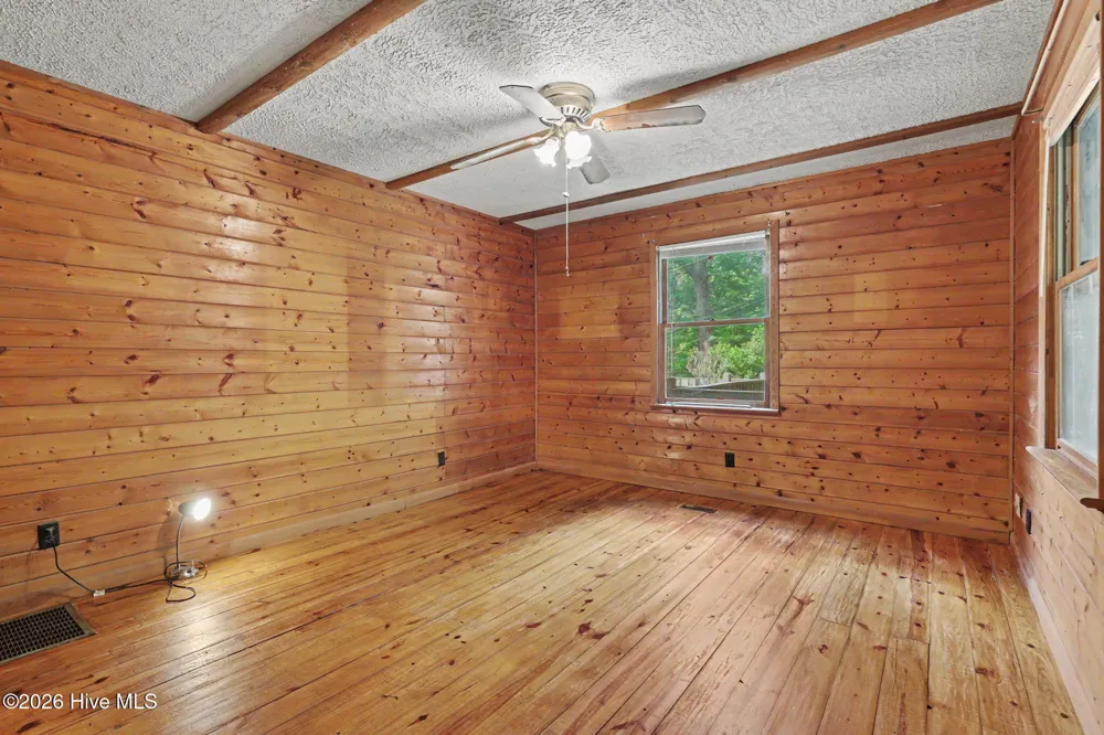 3477 Salem Road Mineral Bluff, GA 30559