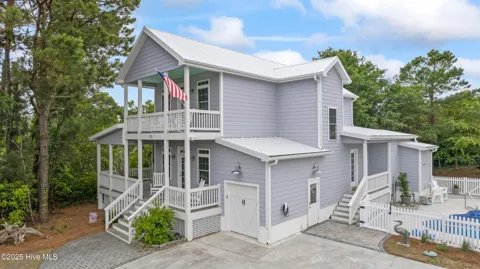 320 Governor Safford Lane