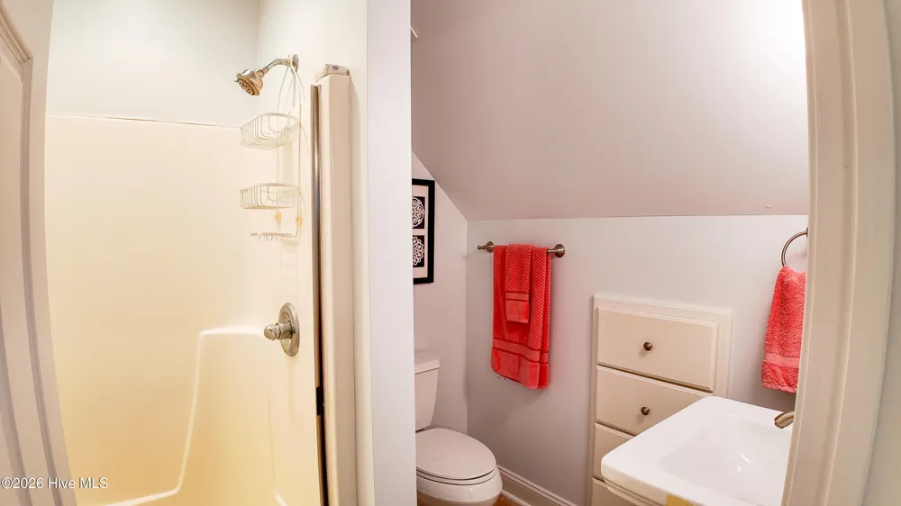 97 Woodbury Road Elizabethtown, NC 28337