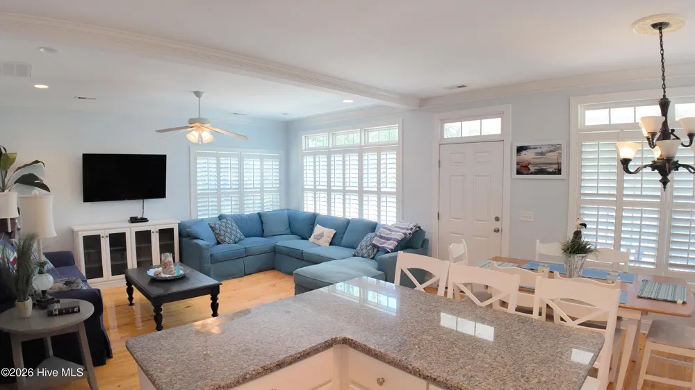 97 Woodbury Road Elizabethtown, NC 28337
