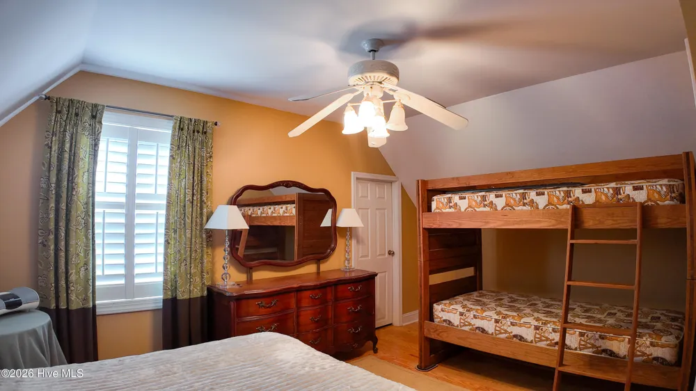97 Woodbury Road Elizabethtown, NC 28337
