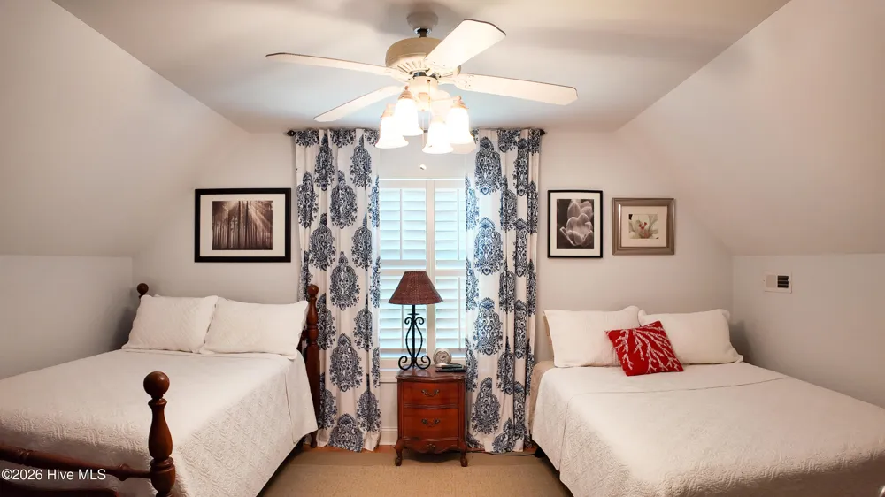 97 Woodbury Road Elizabethtown, NC 28337