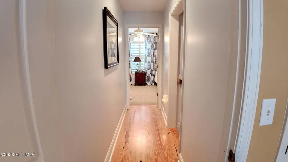 97 Woodbury Road Elizabethtown, NC 28337