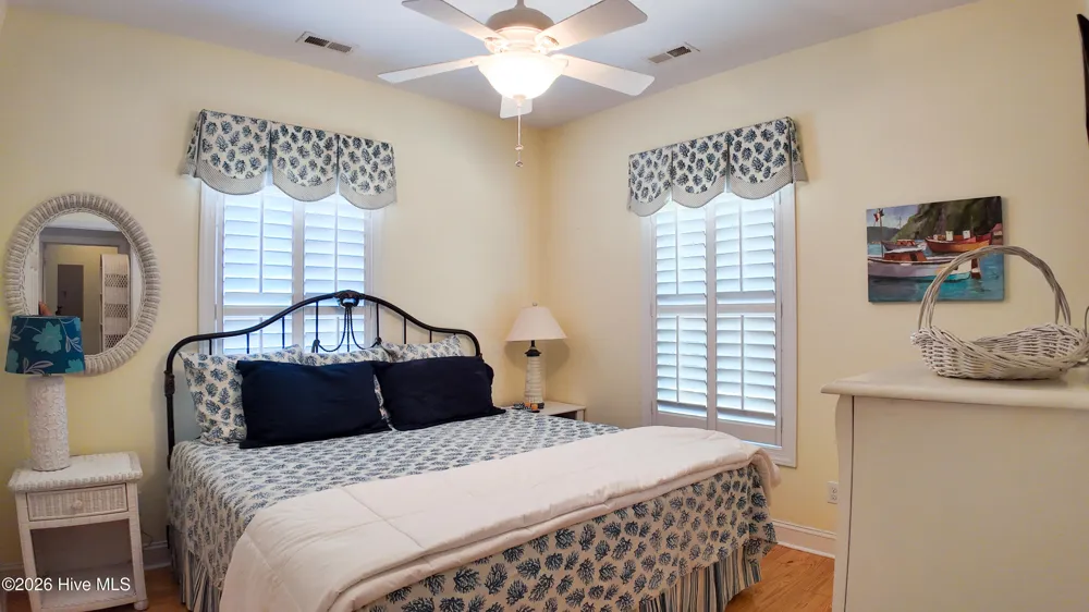 97 Woodbury Road Elizabethtown, NC 28337