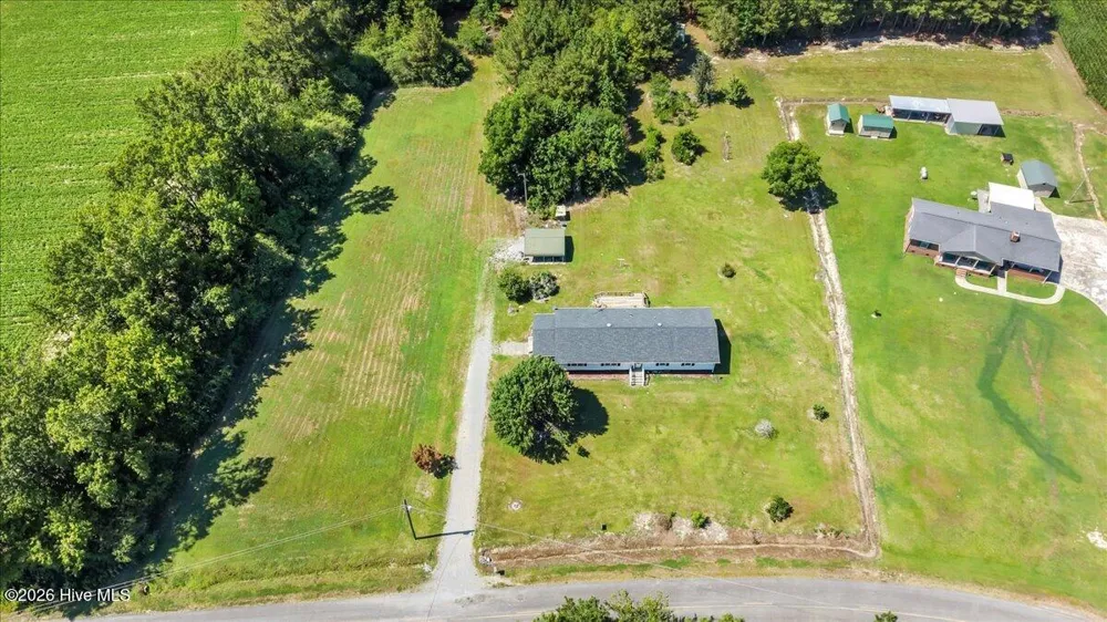396 Ronnie Road Autryville, NC 28318