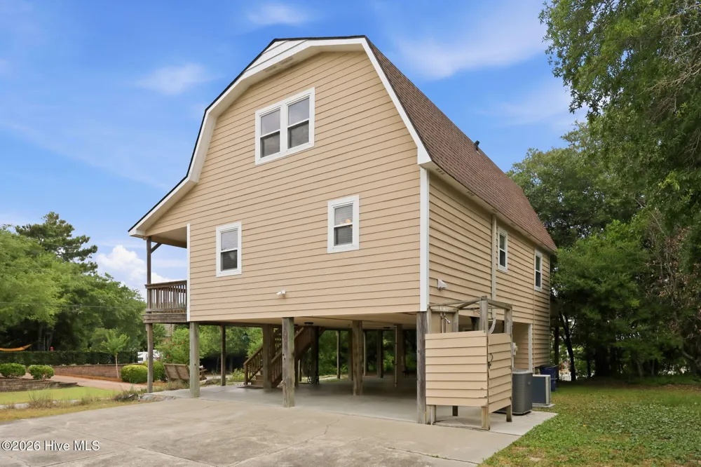 136 Sea Dunes Drive Emerald Isle, NC 28594