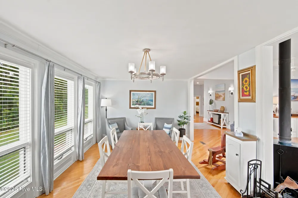 1127 Straits Road Smyrna, NC 28579