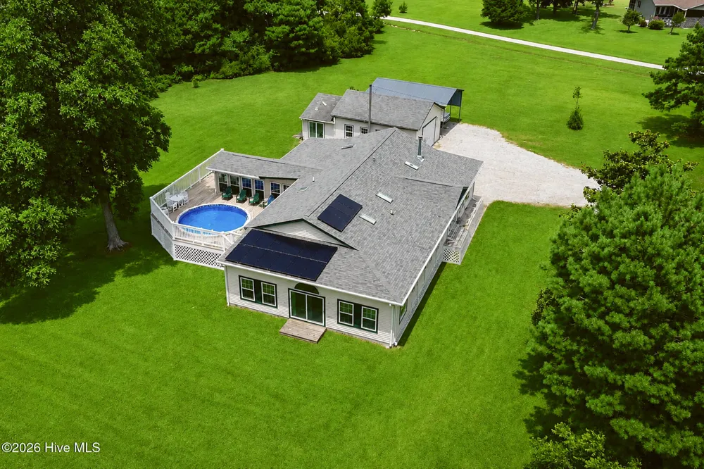 1127 Straits Road Smyrna, NC 28579