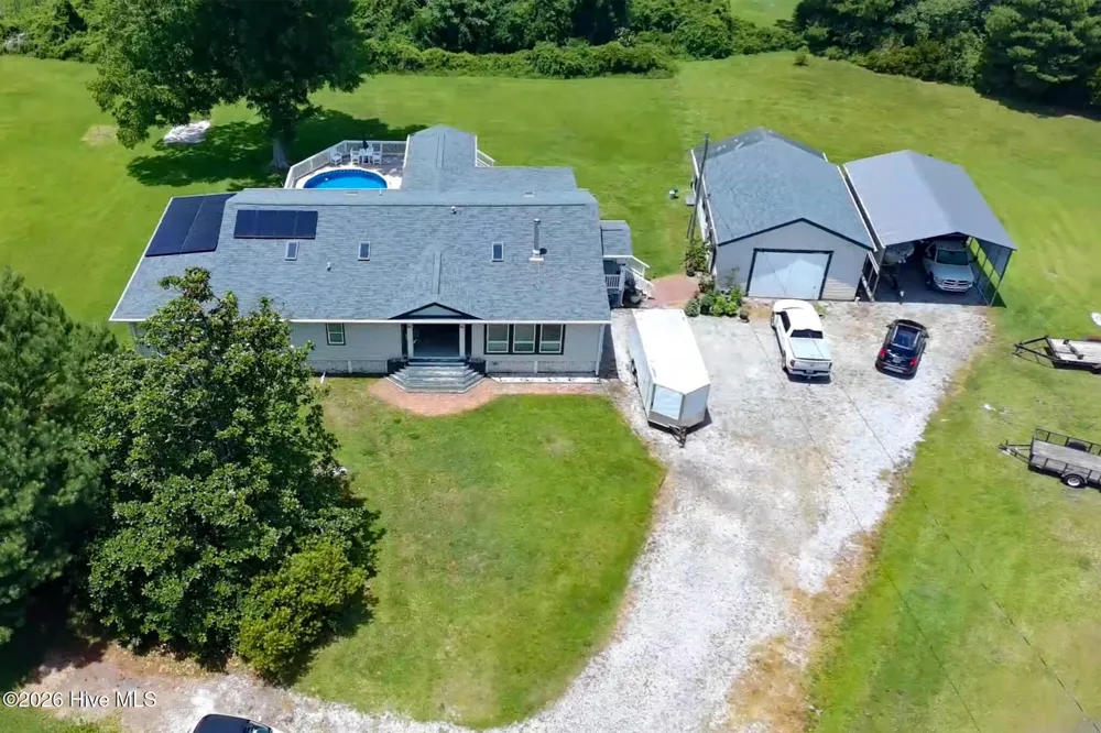 1127 Straits Road Smyrna, NC 28579