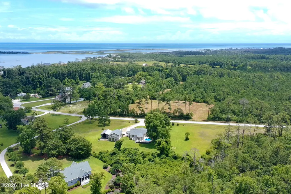 1127 Straits Road Smyrna, NC 28579
