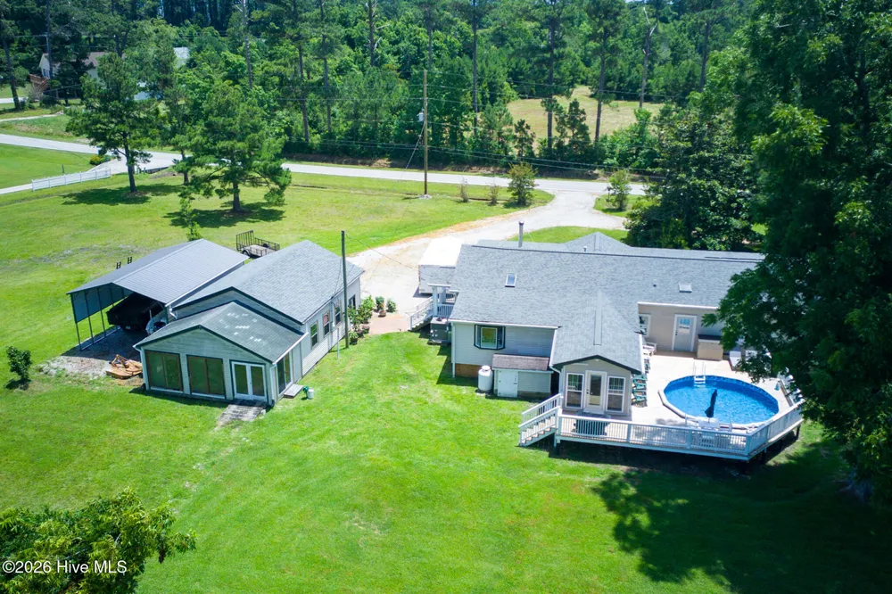 1127 Straits Road Smyrna, NC 28579
