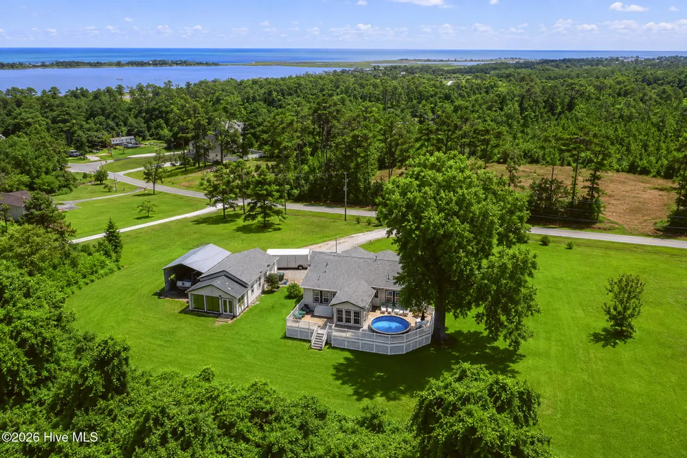 1127 Straits Road Smyrna, NC 28579