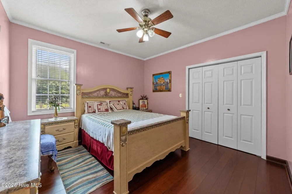 20470 Seven Creeks Highway Tabor City, NC 28463