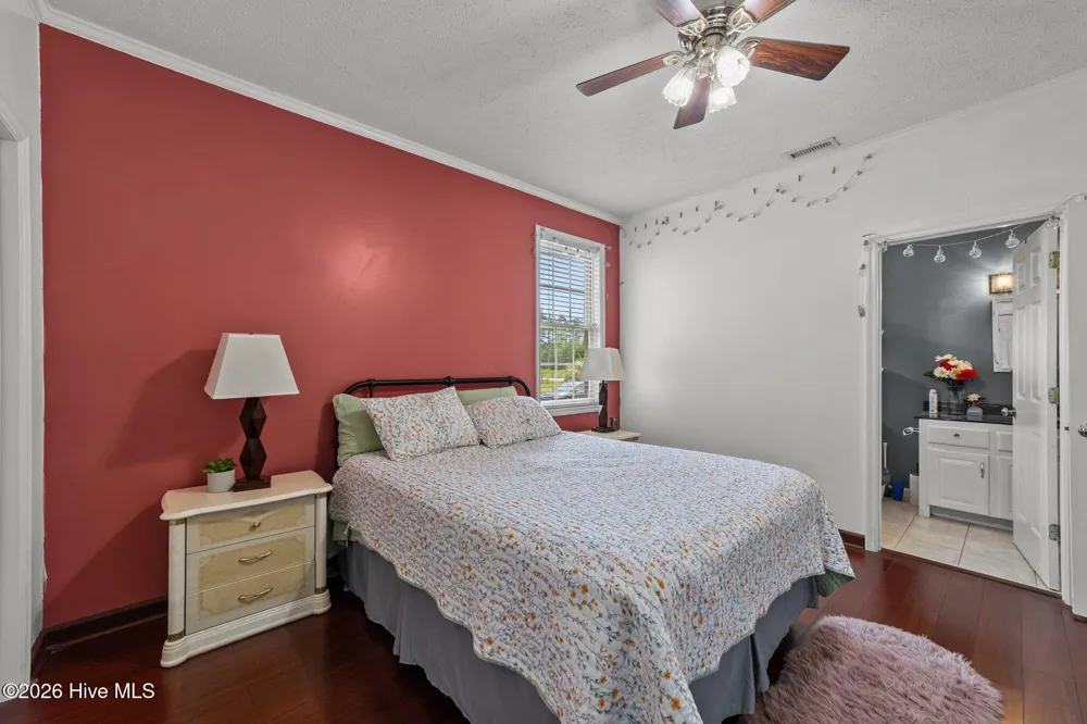 20470 Seven Creeks Highway Tabor City, NC 28463