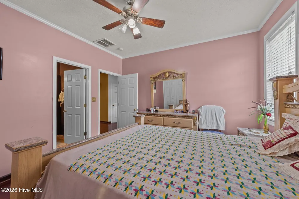 20470 Seven Creeks Highway Tabor City, NC 28463