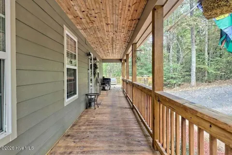 55 Rolling Oaks Road