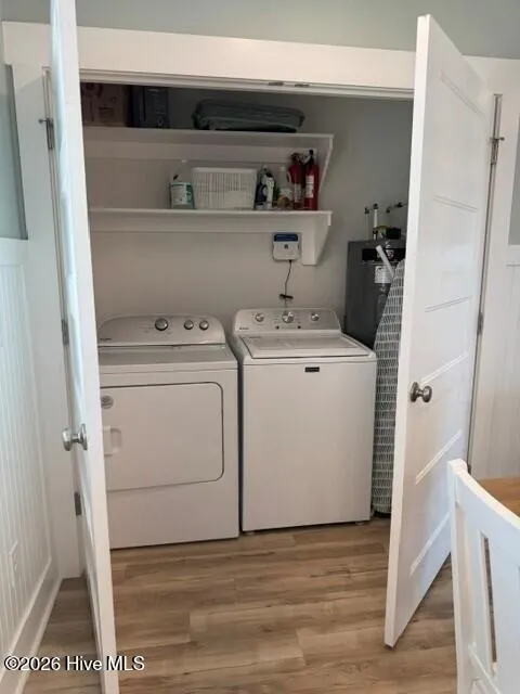 102 W Dobbs Street Atlantic Beach, NC 28512