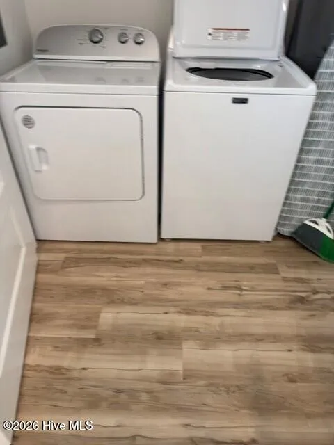 102 W Dobbs Street Atlantic Beach, NC 28512