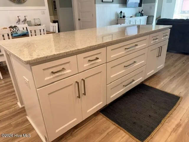 102 W Dobbs Street Atlantic Beach, NC 28512