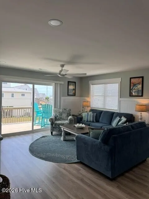 102 W Dobbs Street Atlantic Beach, NC 28512