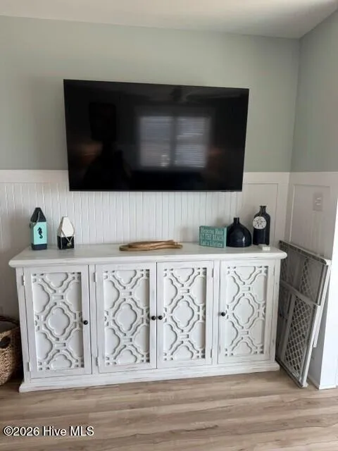 102 W Dobbs Street Atlantic Beach, NC 28512