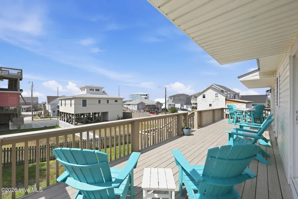 102 W Dobbs Street Atlantic Beach, NC 28512