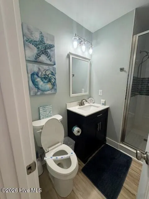 102 W Dobbs Street Atlantic Beach, NC 28512