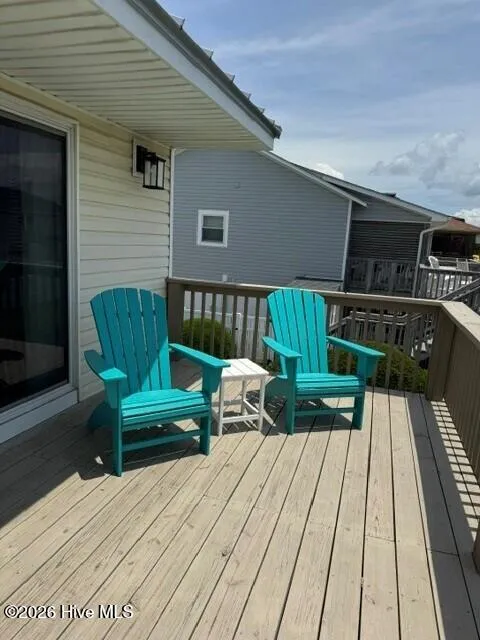 102 W Dobbs Street Atlantic Beach, NC 28512
