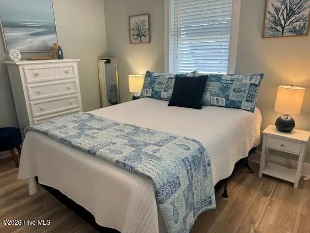 102 W Dobbs Street Atlantic Beach, NC 28512