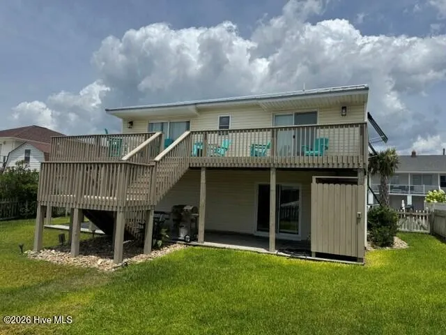 102 W Dobbs Street Atlantic Beach, NC 28512