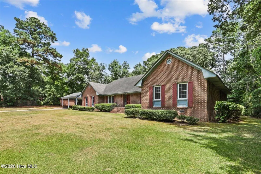 1013 Arrowhead Drive Snow Hill, NC 28580