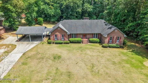 1013 Arrowhead Drive