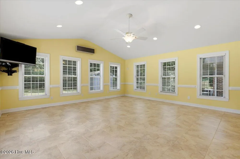 1013 Arrowhead Drive Snow Hill, NC 28580