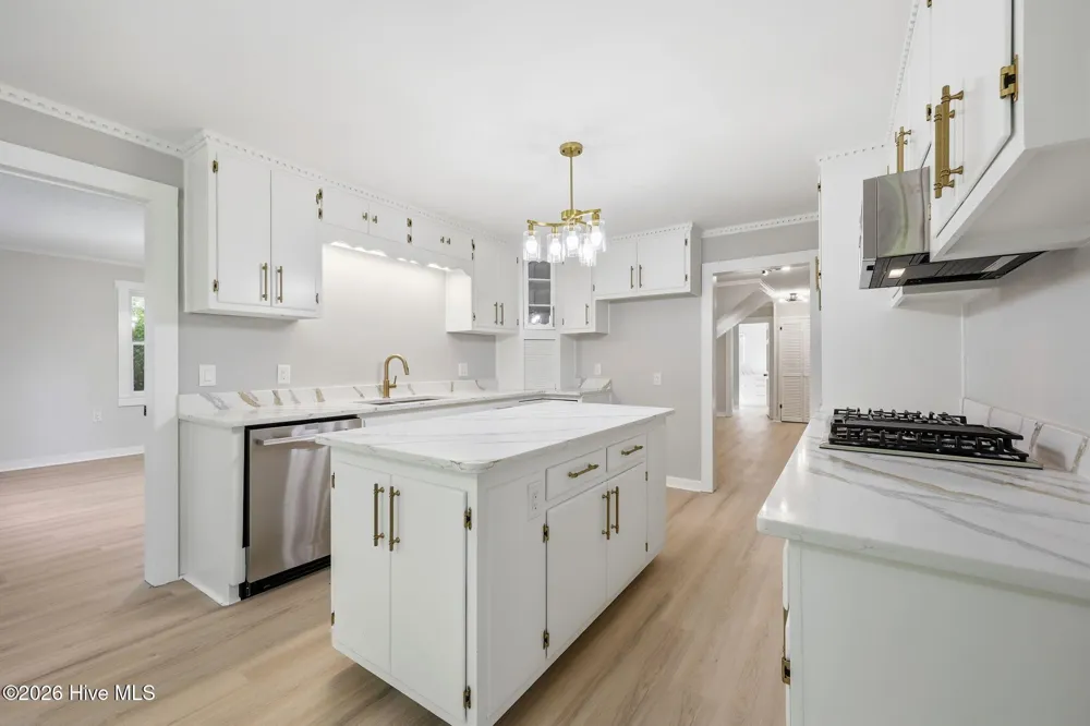 581 Post Road Bath, NC 27808
