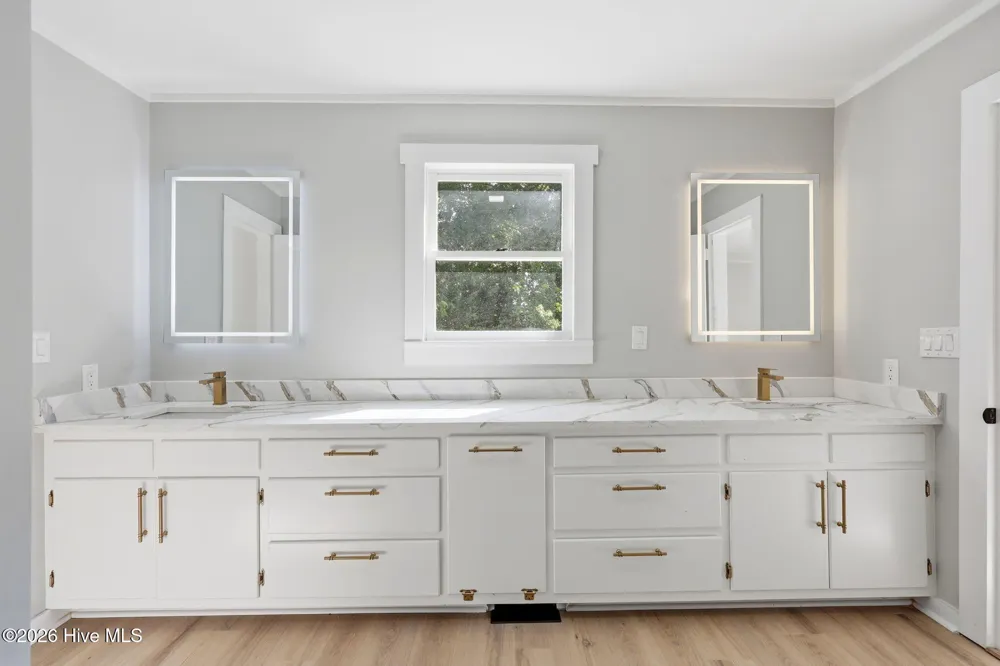 581 Post Road Bath, NC 27808