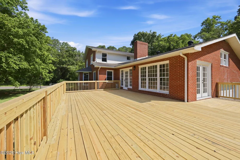 581 Post Road Bath, NC 27808