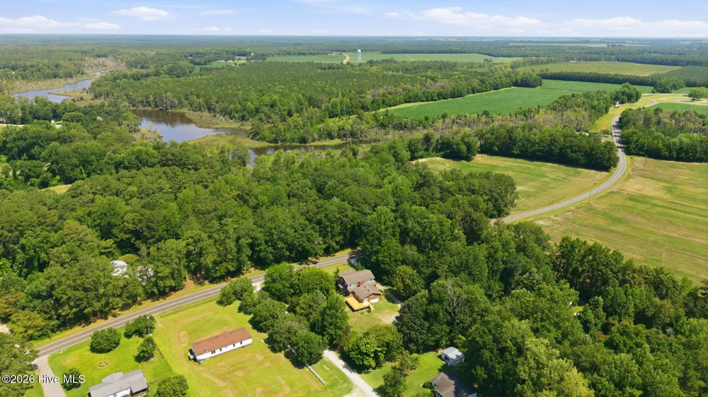 581 Post Road Bath, NC 27808