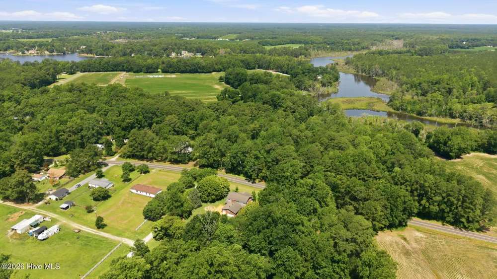 581 Post Road Bath, NC 27808