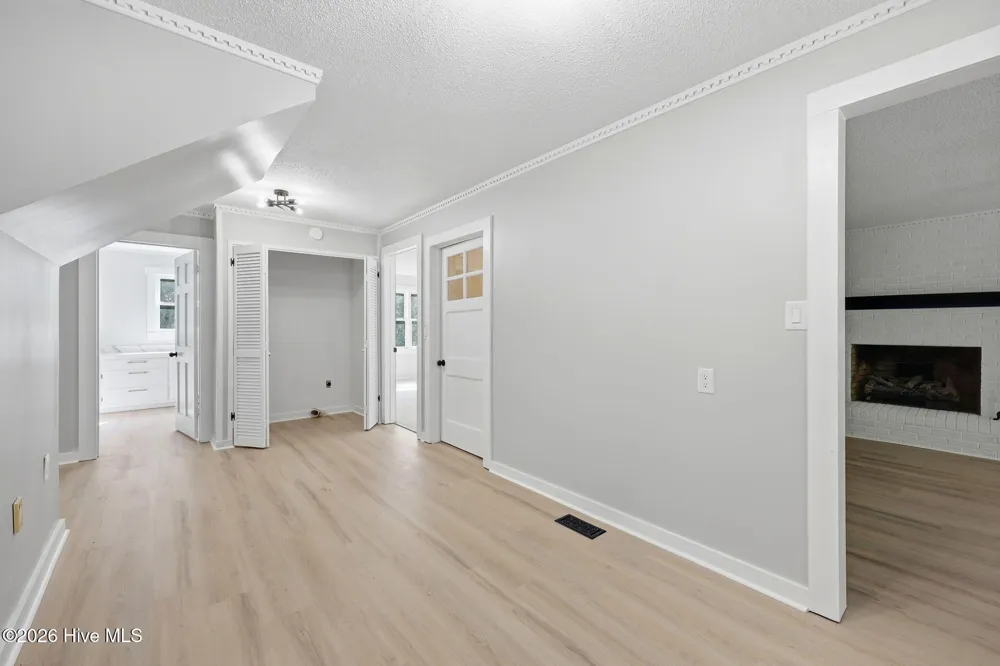 581 Post Road Bath, NC 27808